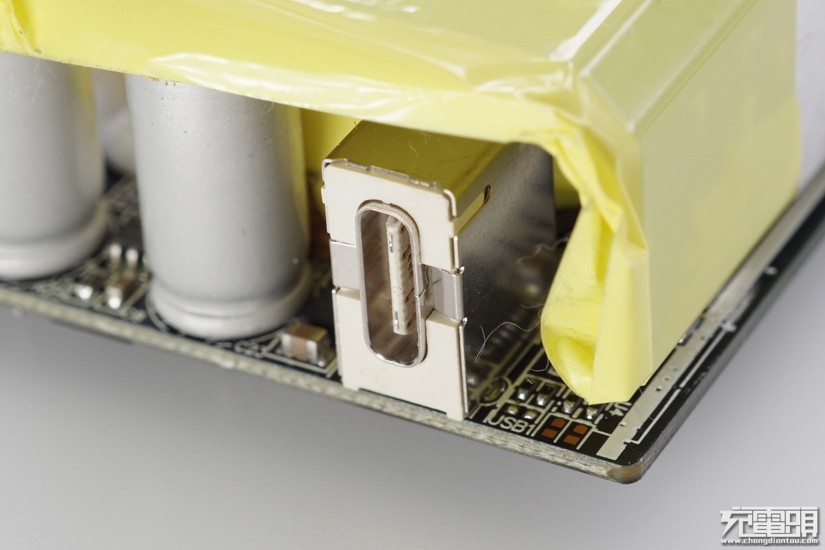 小米充电器33w快充pd,小米官网18w充电器拆解