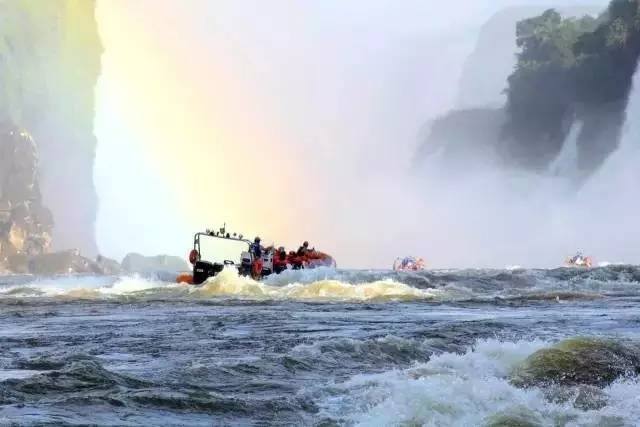 伊瓜苏瀑布的玩法,震撼伊瓜苏大瀑布人间仙境