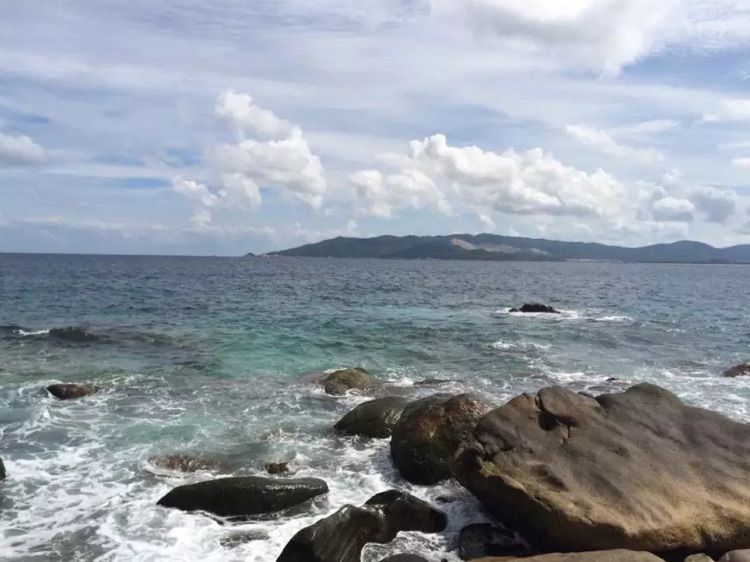 浪在枕边海在眼前——海南三亚行