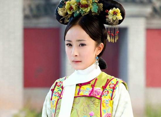 于正选杨幂和赵丽颖原因,于正回应赵丽颖和杨幂谁优秀