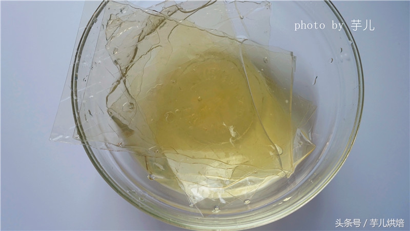 芒果慕斯星空淋面,芒果葡萄淋面慕斯蛋糕做法