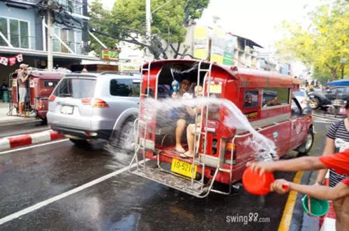 体验一下泰国泼水节,泰国泼水节游玩的最全攻略