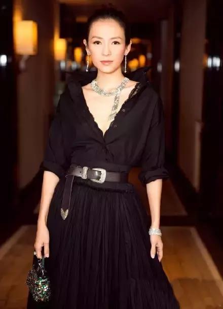 巴黎世家最好看的一款包,巴黎世家丑出天际的东西