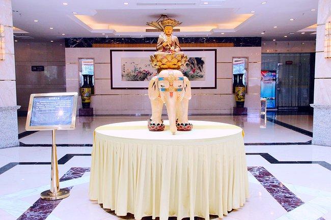 峨眉山吃住行,峨眉山吃住最佳攻略