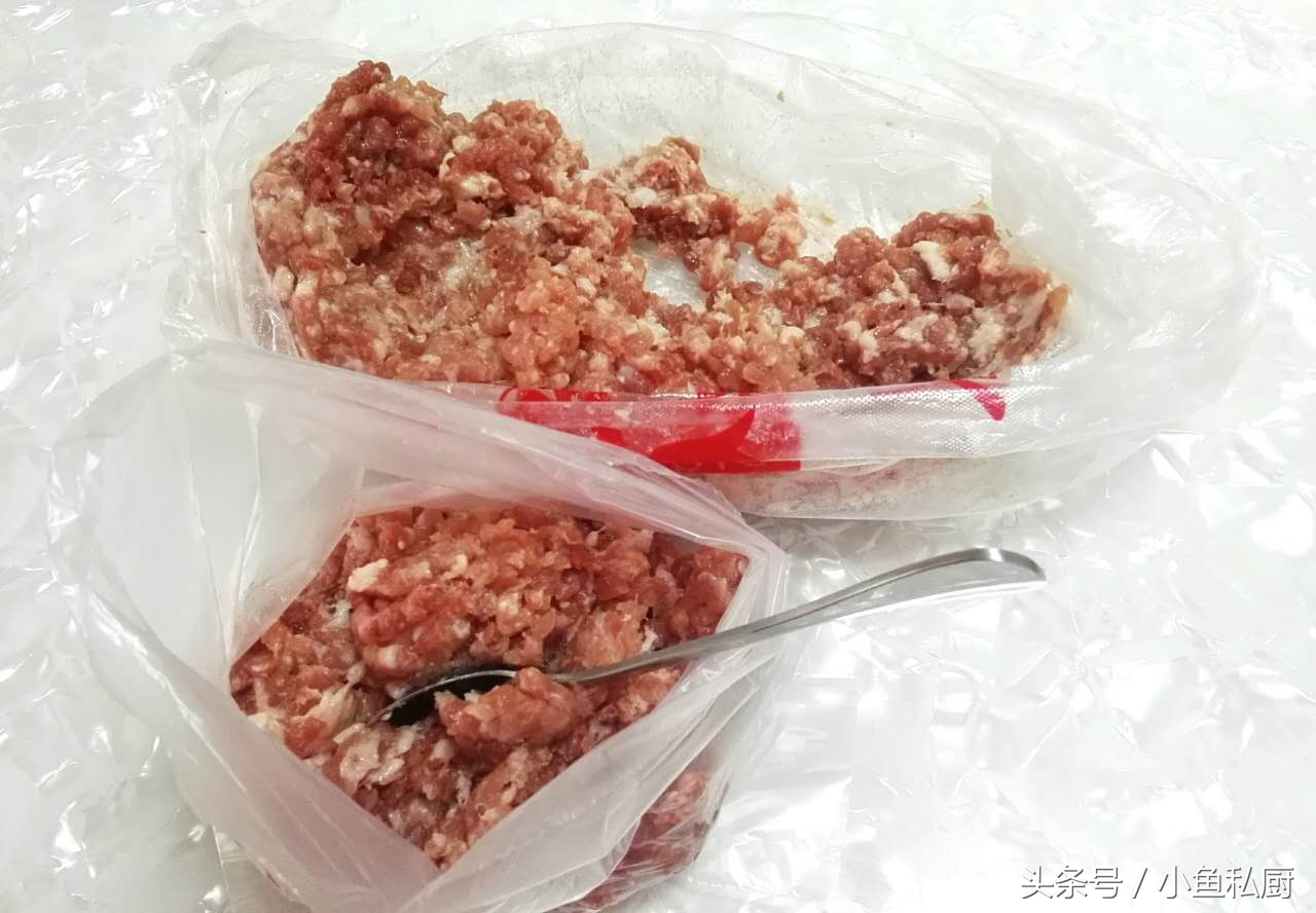 肉馅快速解冻的最快方法,快速解冻肉馅的做法