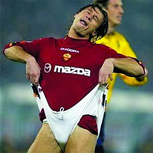 意大利18岁小将放弃职业足球生涯,意大利足球堕落球星