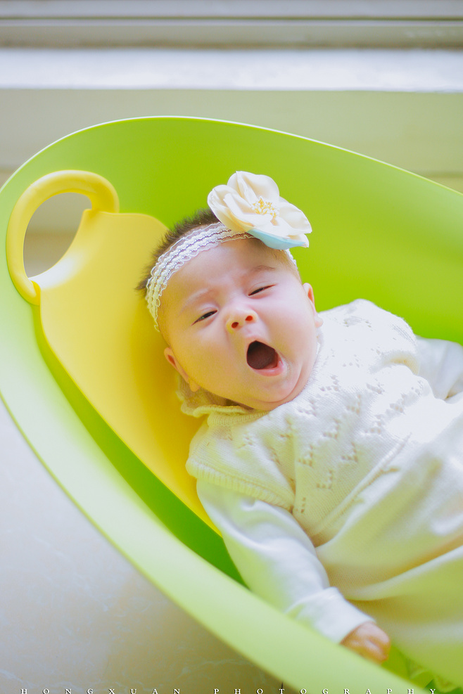 宝宝照瞬间抓拍花絮,10个视频宝宝萌照合集