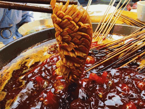 这里你就是王！俭让老妈砂锅串串香后宫佳丽三千，任君宠幸