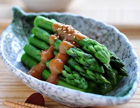 芦笋的做法大全开胃,芦笋凉拌还是炒来吃有营养