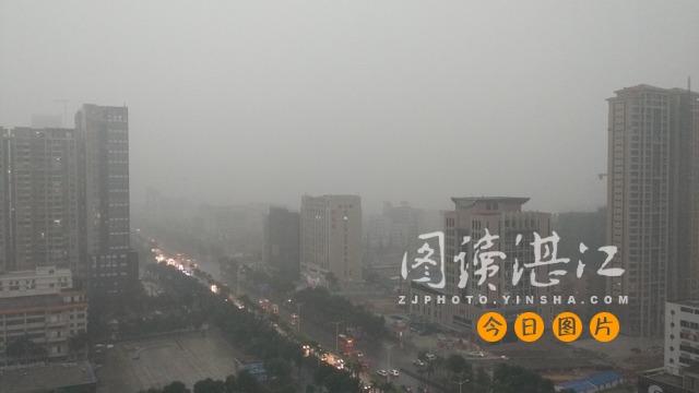 湛江下大暴雨,湛江主城区暴雨