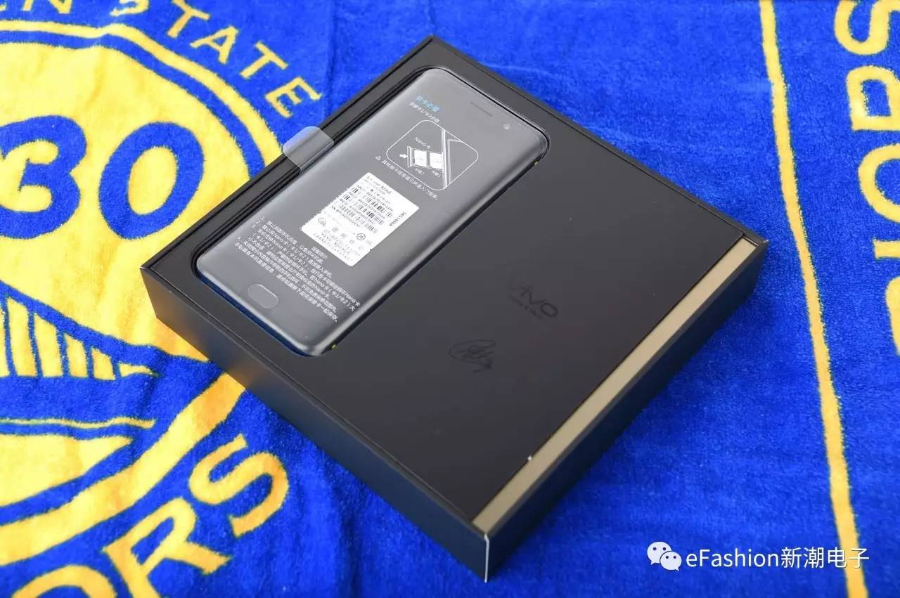 vivoxplay6库里限定版,vivoxplay6库里版