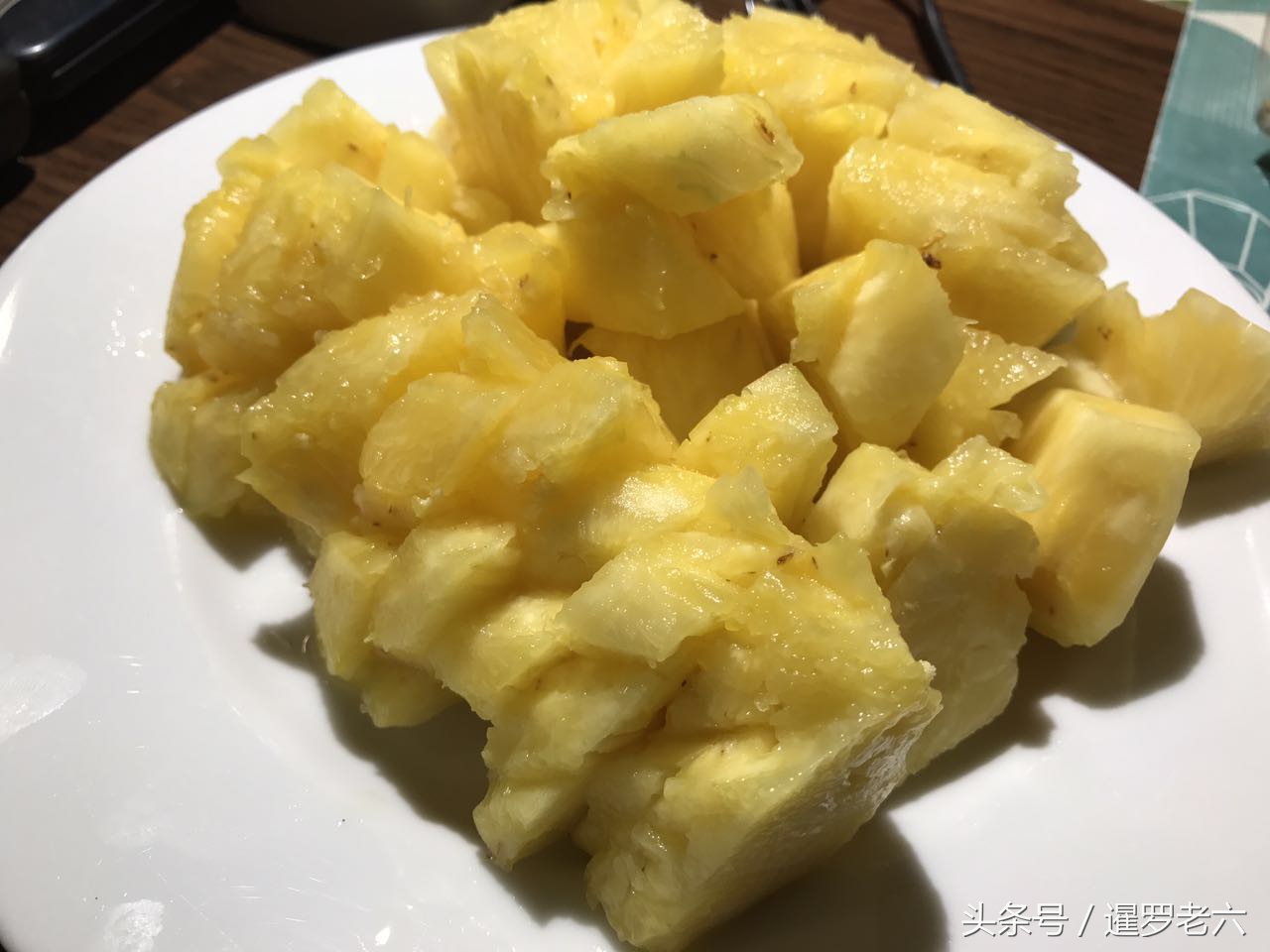 泰国小菠萝好吃又便宜,泰国小菠萝大果更便宜吗