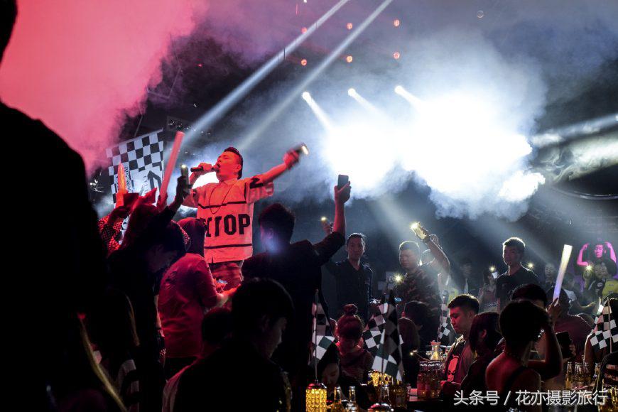 去酒吧怎么表现才像老手,新手去酒吧要会玩什么