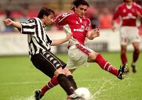 斑马王子皮耶罗尤文球衣图,皮耶罗下个赛季