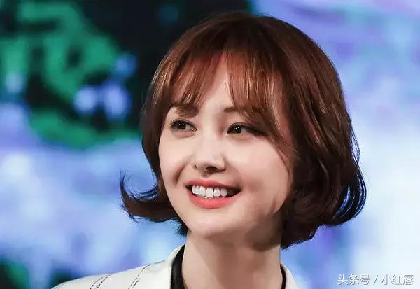 夏季周冬雨同款发型,女明星周冬雨短发发型