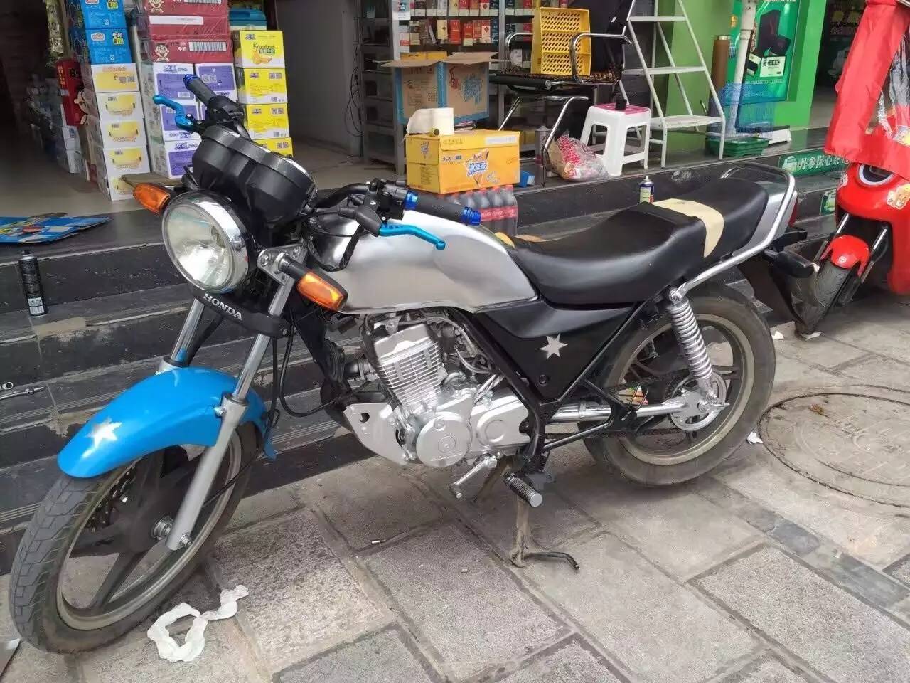 摩托家/从小白到老炮8年时间,却因一次培训*退倒**回了“小白”