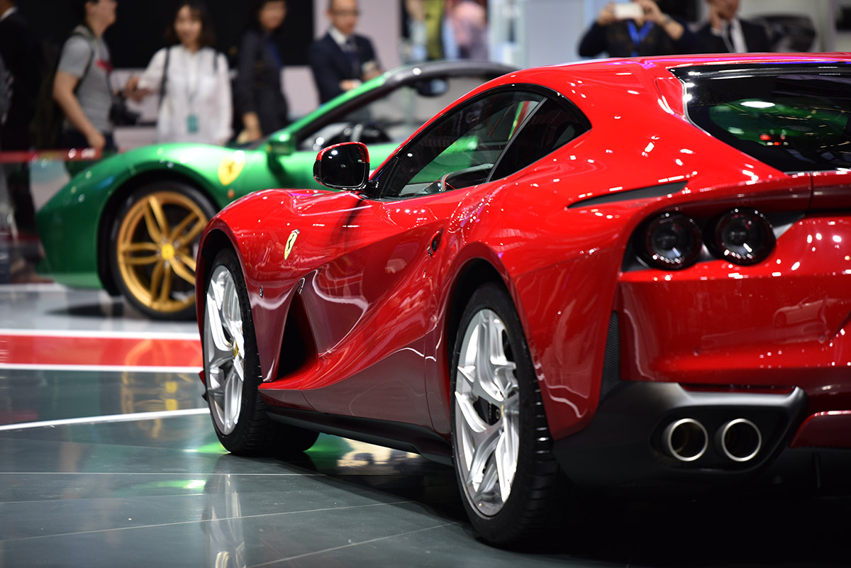 腾龙70-200镜头a025停产了吗,腾龙70-210内变焦镜头