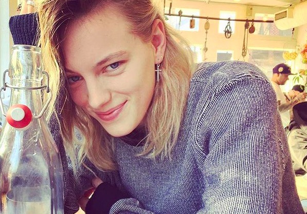 跟这部影片相比，《五十度黑》太小儿科了！