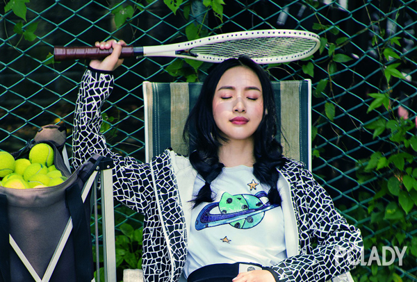 林依晨优雅气质笑容甜美让人心动,林依晨造型被吐槽