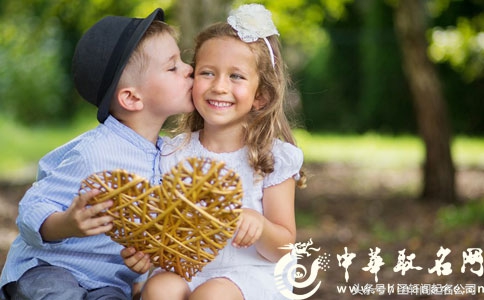 好听的男女通用宝宝名字,暖心名字男宝宝小名