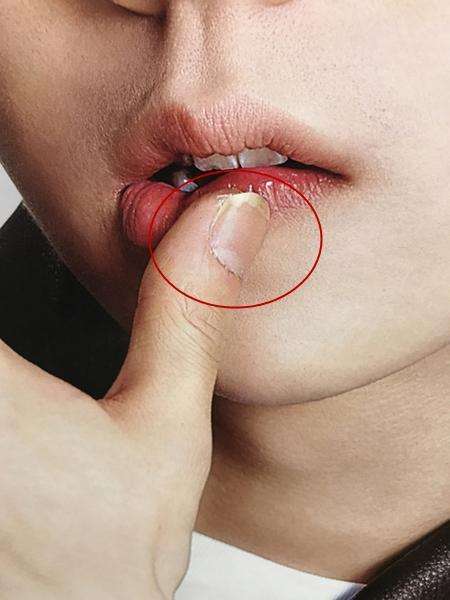 鹿晗钢铁直男的样子,别再说鹿晗是帅哥了