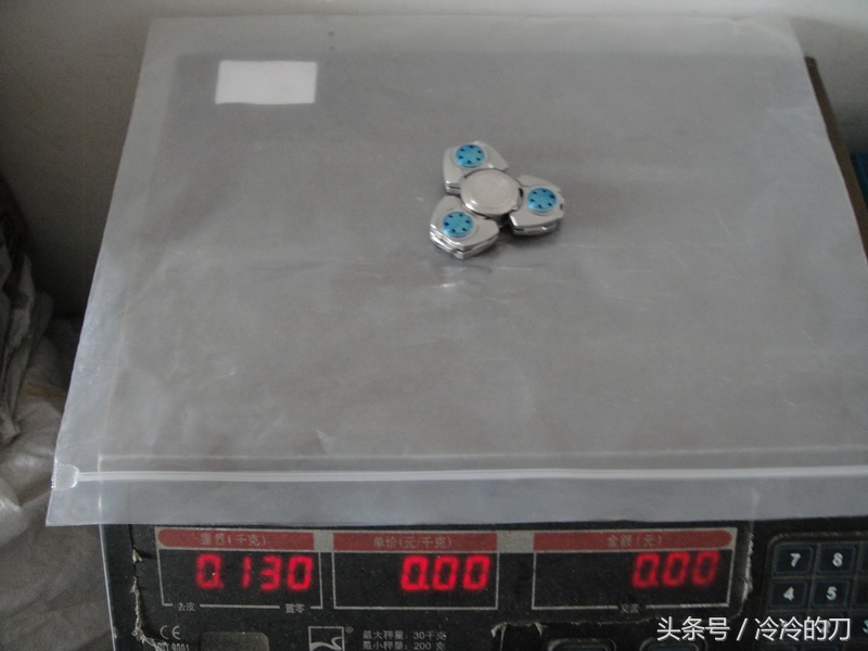 指尖陀螺spinner,handspinner指尖陀螺怎样玩