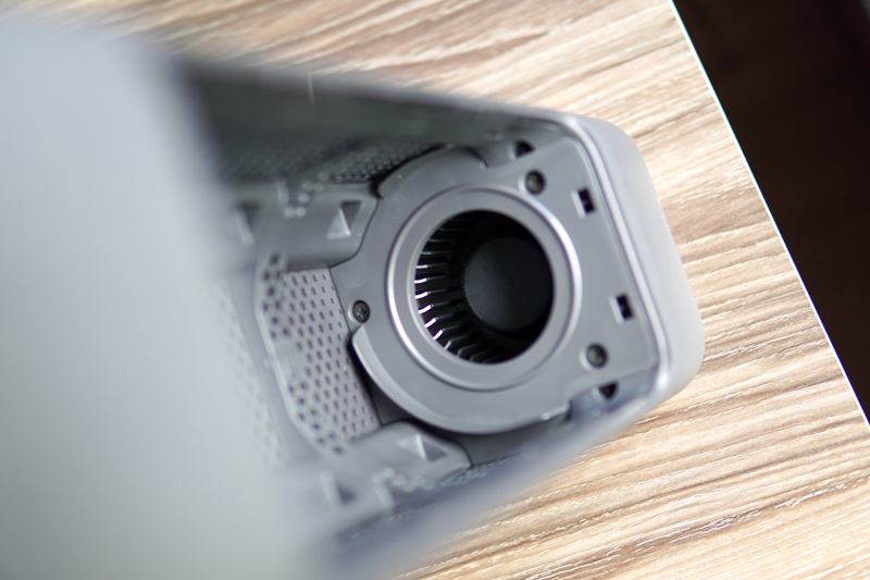 别让甲醛影响你刚买新车的心情，试小米米家车载空气净化器新款