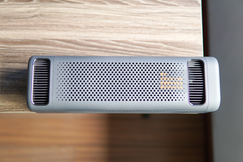 别让甲醛影响你刚买新车的心情，试小米米家车载空气净化器新款