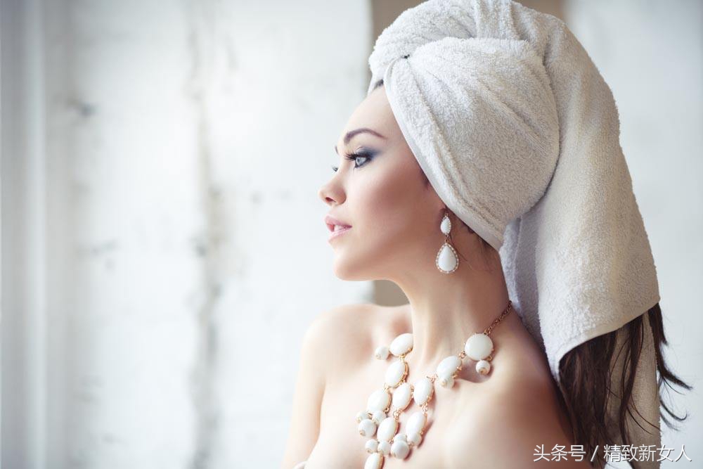 背部长痘痘如何内调,背部痘痘的有效缓解方法