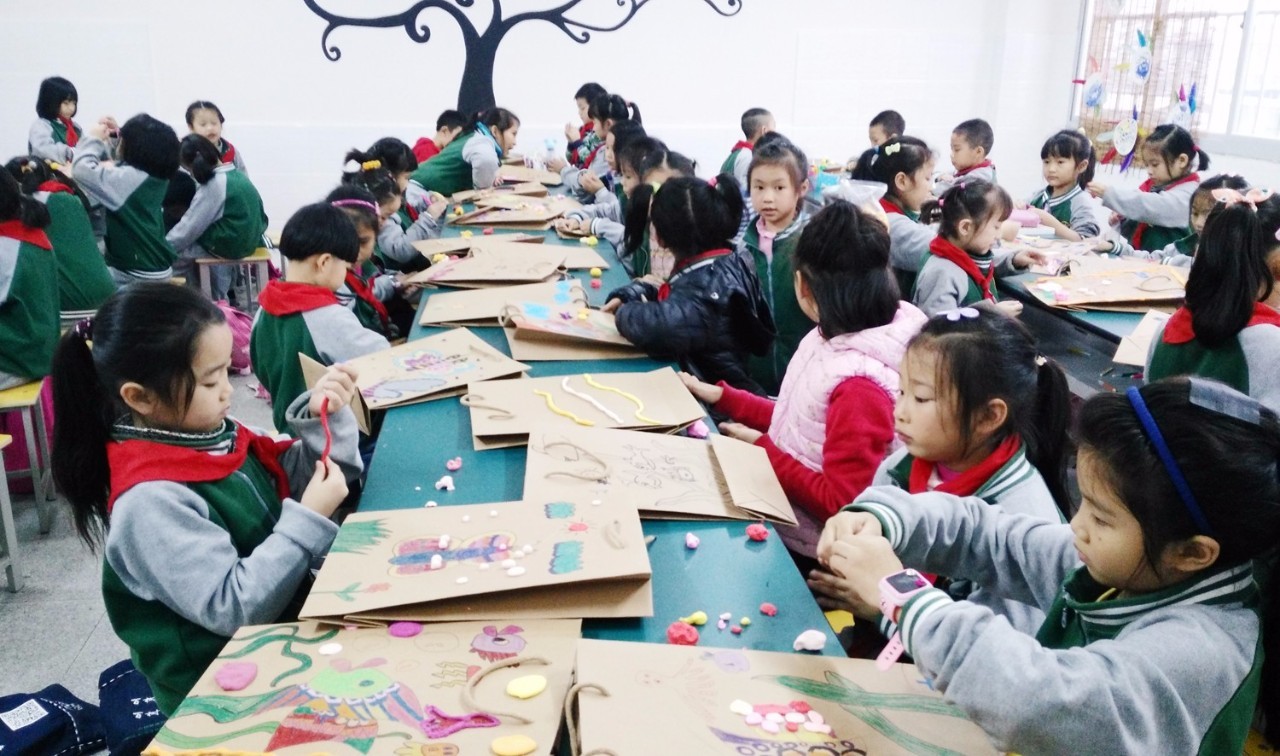 如何爆料学校,百树华联学校现状