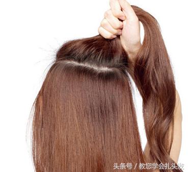 气质女人一定要尝试的一款发型,一个女人学会了化妆