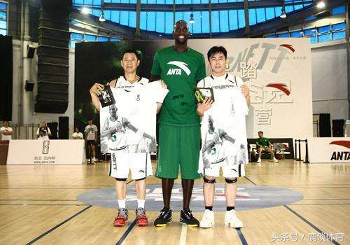 厉害！这还是我的瑞金书记？篮球健身样样精通，还和狼王过过招？