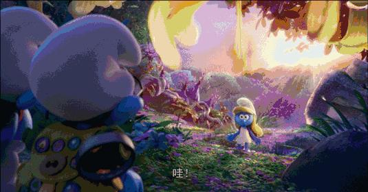 小孩看到蓝精灵,蓝精灵宝宝哭了