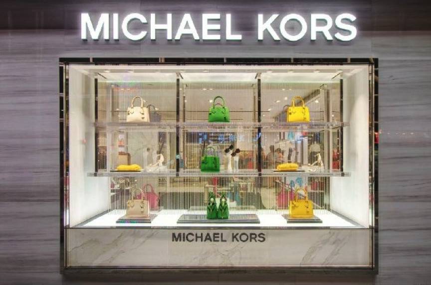 出国旅游必买店铺有哪些,出国旅游好物推荐平价