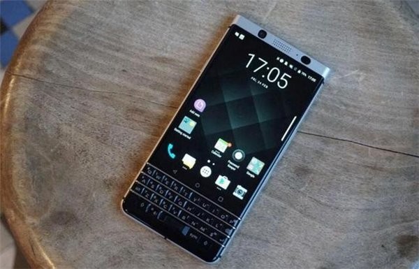 黑莓手机最后几款手机有哪些,黑莓手机停产前最后一款手机