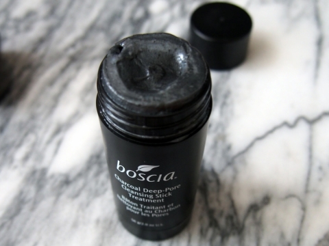 棒状护肤品风靡美国，原来除了防晒、洗脸、防汗防臭它还有这用法