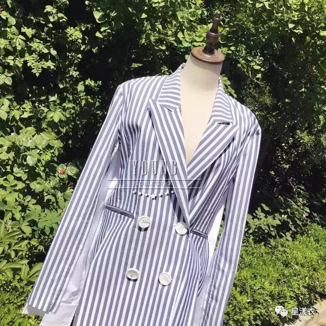 从毯星到戛纳电影节主竞赛评委,从红毯艺人到著名演员赵丽颖