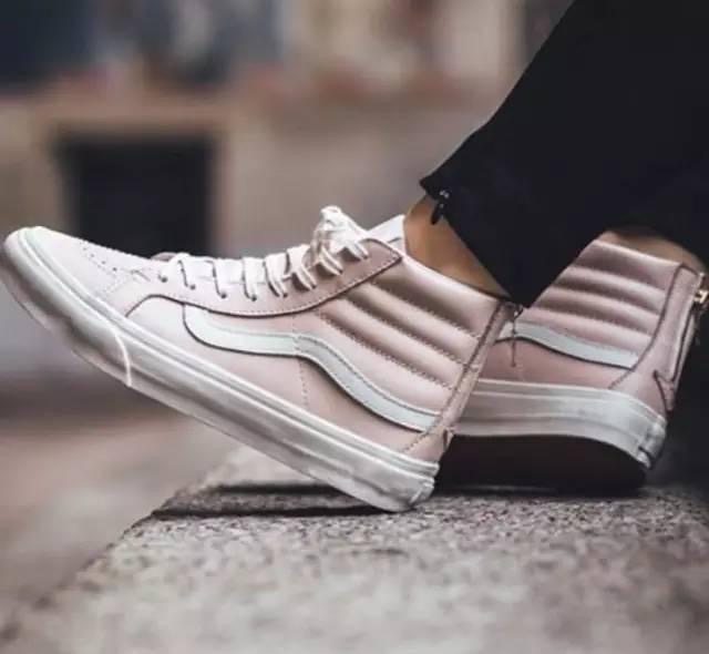 小白鞋已经out了，小粉鞋集锦，穿出公主范