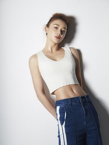 袁姗姗如何练成马甲线条,袁姗姗腹部训练动作大全