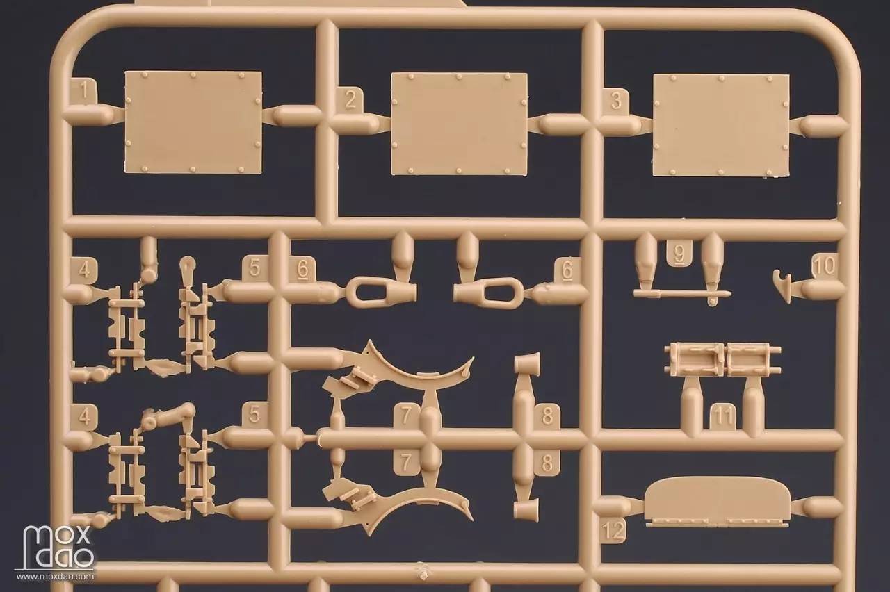 MENG出品的俄罗斯BMR-3M装甲扫雷车｜板件开盒