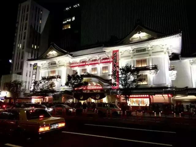 我是个不漂亮的女人，为官二代前男友打过胎，却成日本公司高管