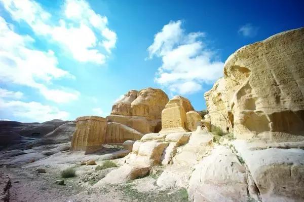 无需签证可以去旅游的国家,值得去的免签小众国家