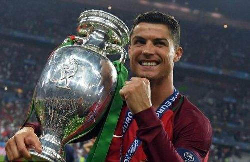 20大足球历史巨星排名,足球历史排名前10位球员