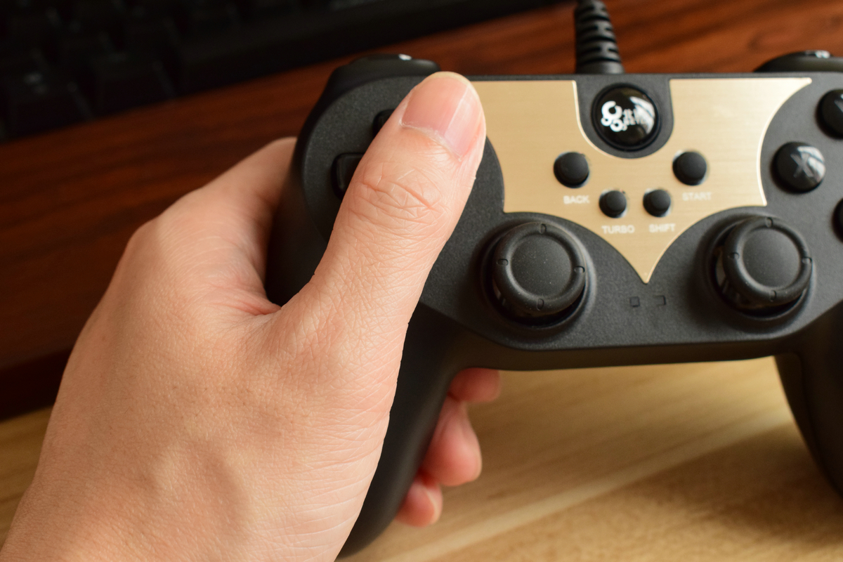 北通蝙蝠3游戏手柄怎么连接电视,北通蝙蝠3游戏手柄玩街机