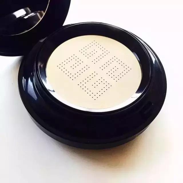 几款轻薄气垫拯救你的烈烈夏日！