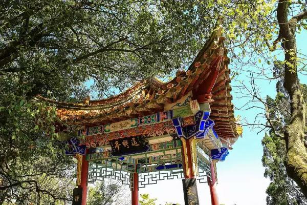 滇池度假区华邑酒店,昆明南亚之门华邑酒店