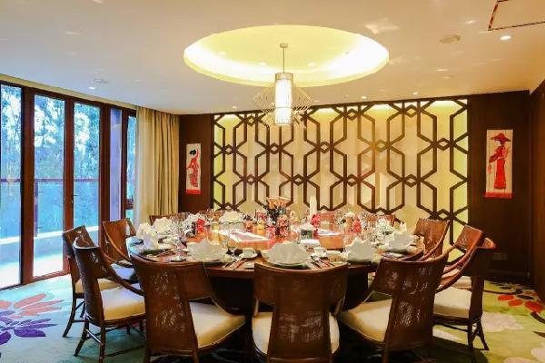 滇池度假区华邑酒店,昆明南亚之门华邑酒店