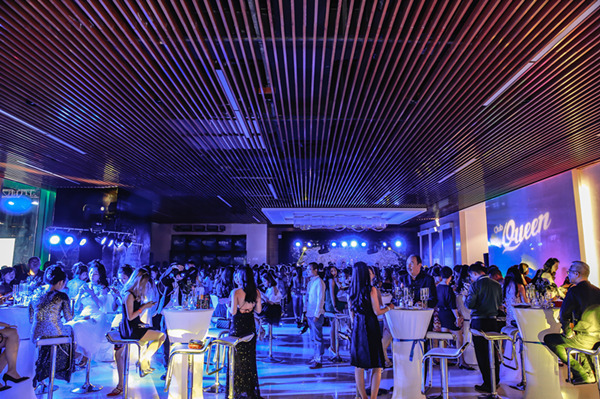 第四届2017重庆女神PARTY近千女神集体潮趴