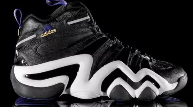 科比真正意义上的第一双耐克鞋,盘点科比的每一双球鞋