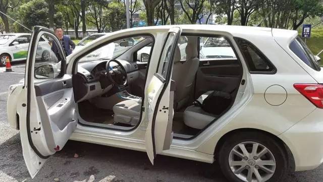 随见随借,随借随开,随开随停,随停随撒丫子走人